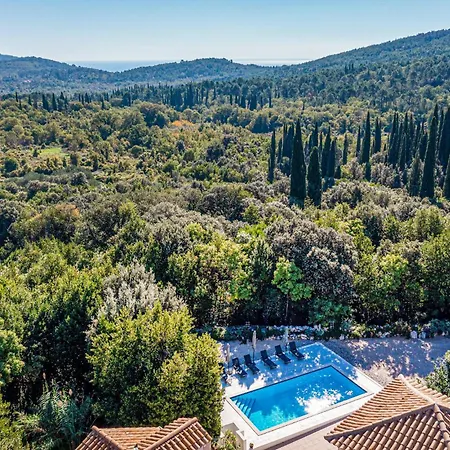 Vikendica Nice In With Private Swimming Pool, Can Be Inside Or Outside Komaji
